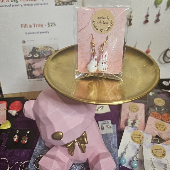 Bunny Rabbit Earrings 🐇💖 - Picture 2 of 2